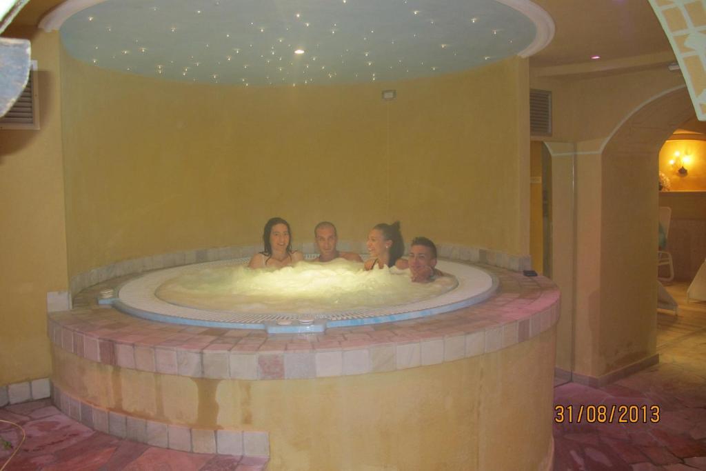 Hotel Presena Passo del Tonale Dış mekan fotoğraf
